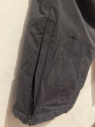 Pantaloncini da sci grigi con bretelle