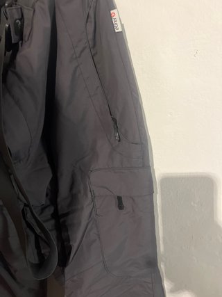 Pantaloncini da sci grigi con bretelle