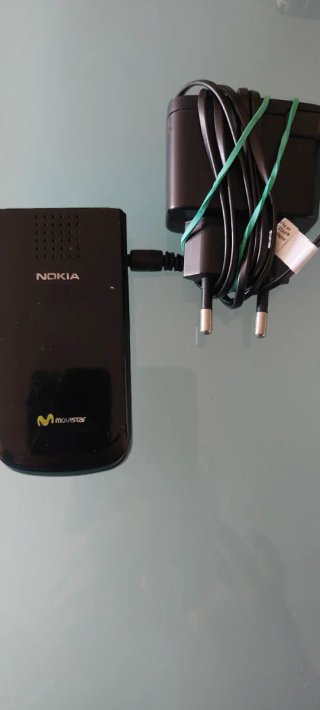 3 tfnos Nokia y 1 Samsung + auriculares con caja