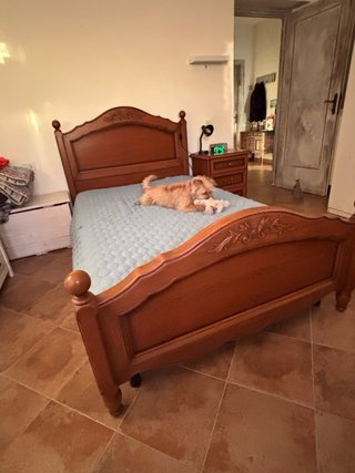 Letto 1 Piazza e Mezza Legno Ciliegio + Comodino