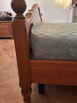 Letto 1 Piazza e Mezza Legno Ciliegio + Comodino
