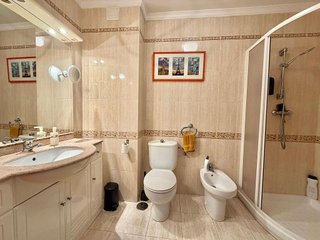 Piso en venta en Parque Ayala - Jardín de la Abadía - Huelín en Málaga