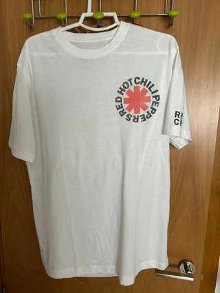 3 Camisetas Adidas y Red Hot Chili Peppers