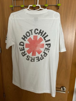 3 Camisetas Adidas y Red Hot Chili Peppers