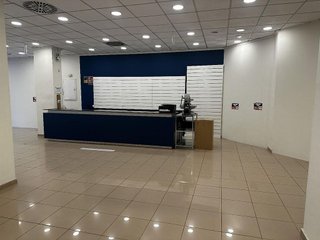 Local comercial en alquiler en San José en Huesca
