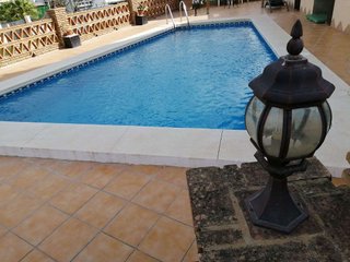 Casa en alquiler en Torrequebrada en Benalmádena