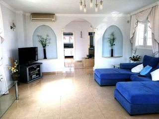 Casa en alquiler en Torrequebrada en Benalmádena