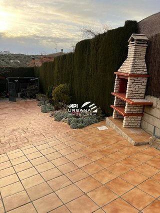 Casa en venta en Lucena
