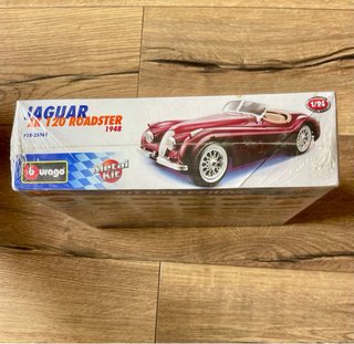 Maqueta Jaguar XK 120 Roadster 1948 Bburago 1/24
