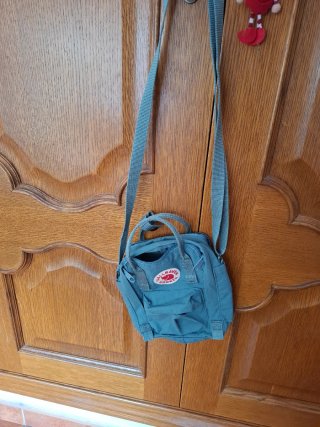 Mini mochila Fjallraven Kanken verde
