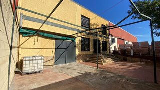 Nave industrial en venta en Palmete en Sevilla