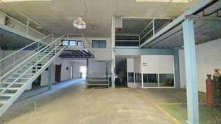 Nave industrial en venta en Palmete en Sevilla