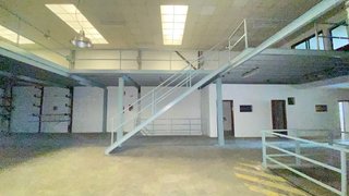 Nave industrial en venta en Palmete en Sevilla