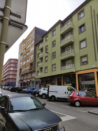 Local comercial en venta en Inmobiliaria - Barreda en Torrelavega