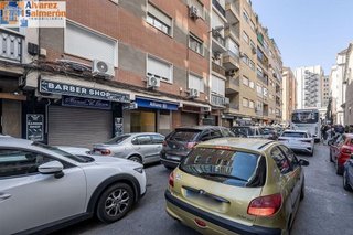 Oficina en venta en Pajaritos - Plaza de Toros en Granada