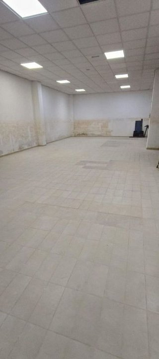 Local comercial en venta en Benetússer