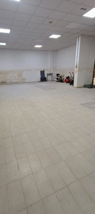 Local comercial en venta en Benetússer