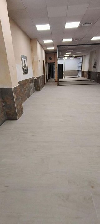 Local comercial en venta en Benetússer