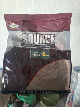 Lote 7 cebos pesca: Tiger Nut, Source, Big Fish