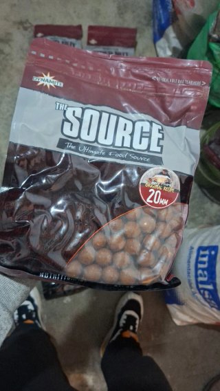 Lote 7 cebos pesca: Tiger Nut, Source, Big Fish