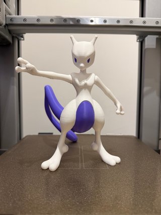 Action Figure Mewtwo