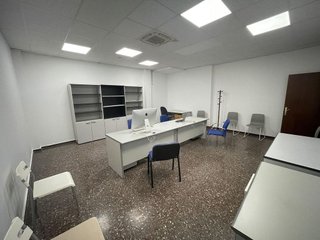 Local comercial en alquiler en Roquetes