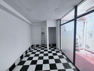 Local comercial en alquiler en Centre en Badalona