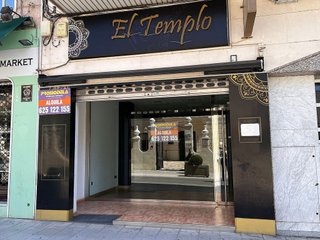 Local comercial en alquiler en Elda