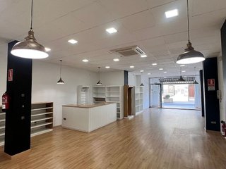 Local comercial en alquiler en Elda