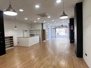 Local comercial en alquiler en Elda