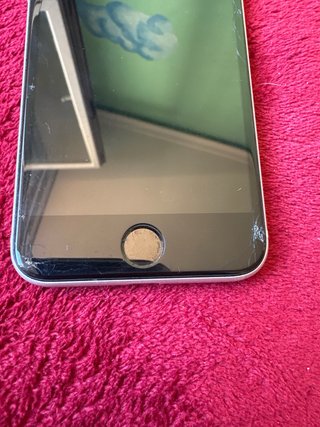 iPhone SE 2020 Plata (Pantalla Rota)
