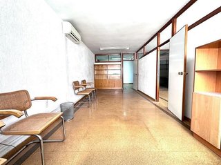 Oficina en alquiler en Centro en Almería