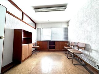 Oficina en alquiler en Centro en Almería