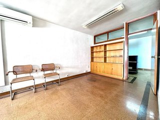 Oficina en alquiler en Centro en Almería