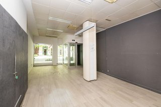 Local comercial en alquiler en Centro - Sagrario en Granada