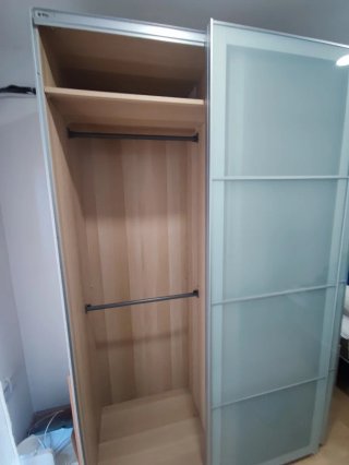 Armario puertas correderas cristal y metal