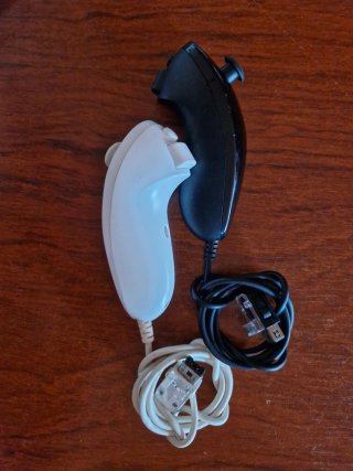 2 Mandos Wii con Motion Plus