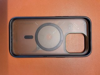 Funda Magsafe Aulumu iPhone 14 Pro color negro