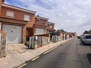 Chalet en venta en Olías del Rey