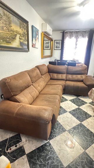 Sofá esquinero marrón tela antimanchas reclinable