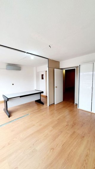 Local comercial en venta en Inmobiliaria - Barreda en Torrelavega