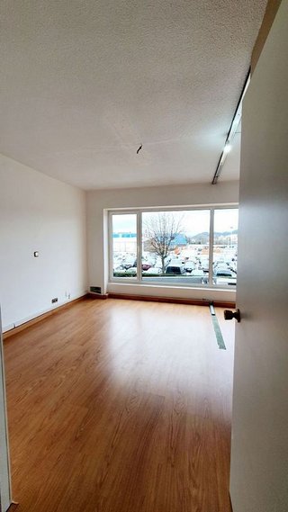 Local comercial en venta en Inmobiliaria - Barreda en Torrelavega