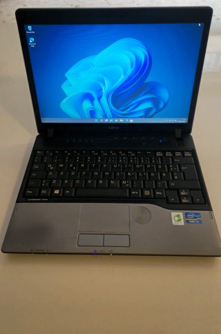 Portátil Fujitsu LIFEBOOK P702 i5 8GB RAM