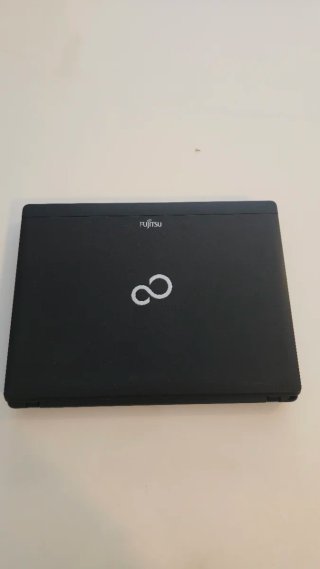 Portátil Fujitsu LIFEBOOK P702 i5 8GB RAM