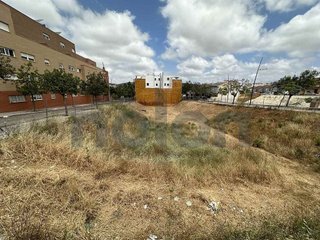 Terreno en venta en Lucena