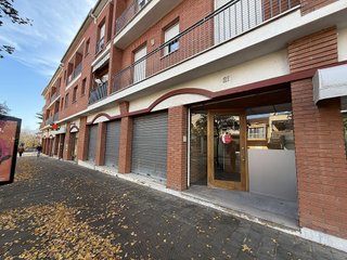 Local comercial en alquiler en Domeny - Fontajau - Taialà en Girona