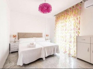 Chalet en alquiler en Río Real en Marbella