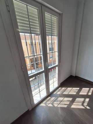 Casa adosada en alquiler en La Paz en Alcalá de Guadaira