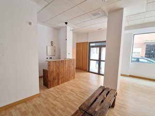 Local comercial en alquiler en Hispanoamérica - Comunidades en Valdemoro