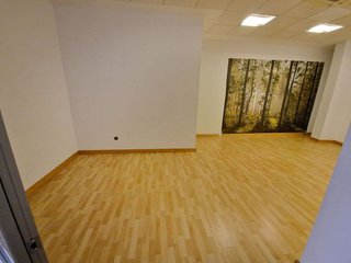 Local comercial en alquiler en Hispanoamérica - Comunidades en Valdemoro